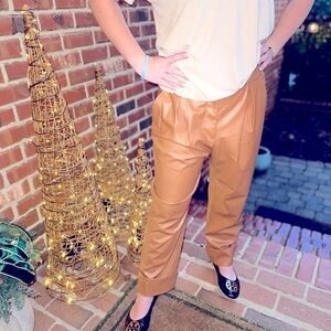 NWT 🧡 Trina Turk 🧡 Women’s size 10 Gilded Pants 🧡